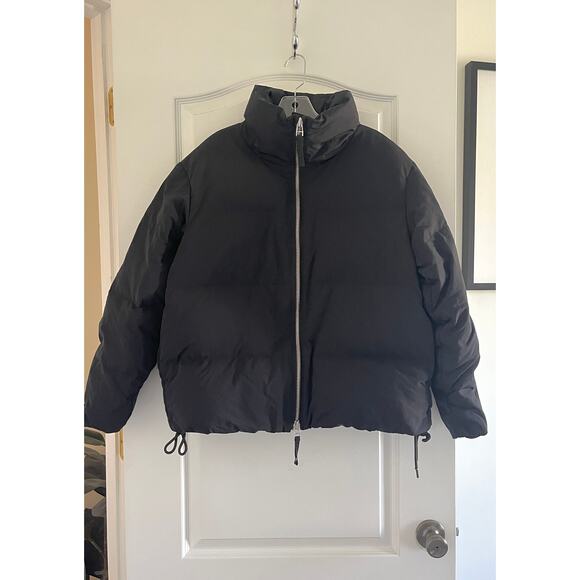 Everlane Puffer Bomber - Picture 4 of 10